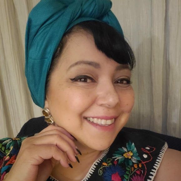 Meet your Posher, Karla - Picture 2 of 11